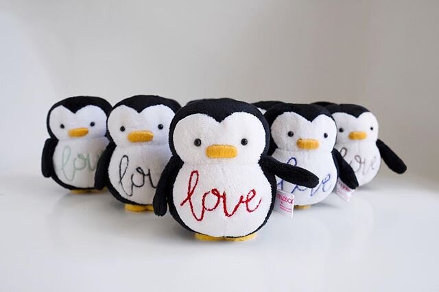 love penguins for charity
.
I&rsquo;m keeping this collection available for the rest of June so if you&rsquo;d like to grab a love penguin and support a great cause, head over to the shop! 🐧💕
.
I&rsquo;m donating 100% of proceeds from the love penguin collection to @thelovelandfoundation ✨ Their mission is to provide therapy support for Black women and girls. 🖤
.
#mydeardarling
#lovepenguins
#penguins
#blackmentalhealthmatters
#asiansforblacklives