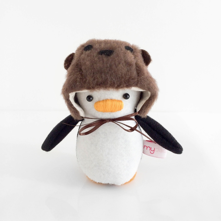 Mini Penguin Otter Hat